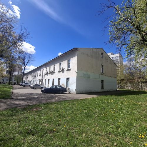 Административное здание со складом в центре Минска