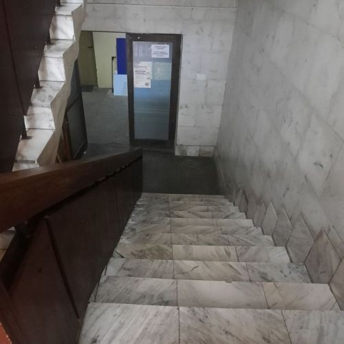 Административное здание со складом в центре Минска