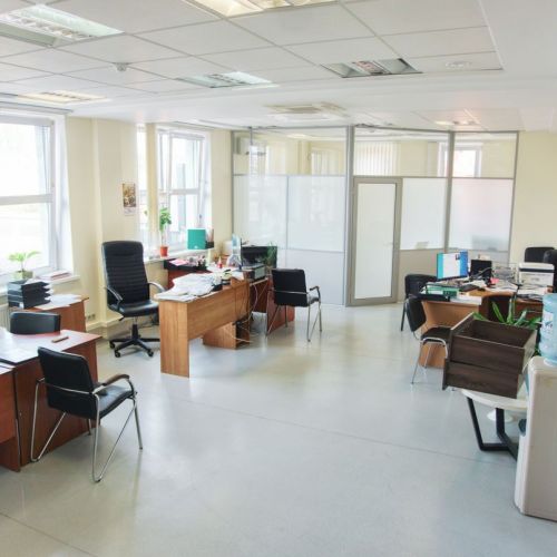 Часть помещения в бизнес-центре (335,2 кв.м) - повторные торги