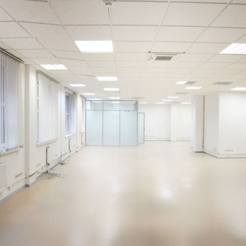 Часть помещения в бизнес-центре (609 кв.м) - повторные торги