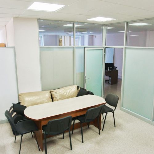 Часть помещения в бизнес-центре (335,2 кв.м) - повторные торги