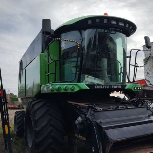 Комбайн Deutz-Fahr 6095 HTS и рапсовый стол (лот 4)
