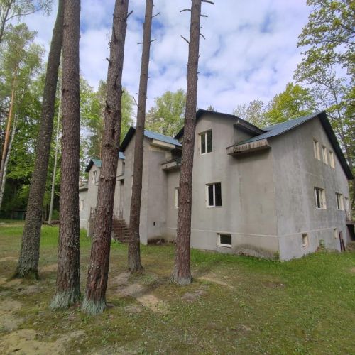 Незавершенное строение базы отдыха