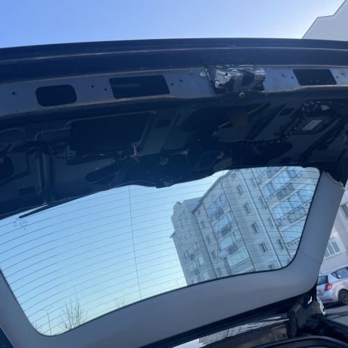 MERCEDES-BENZ E280, 2005 года выпуска