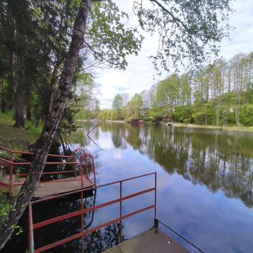 Незавершенное строение базы отдыха