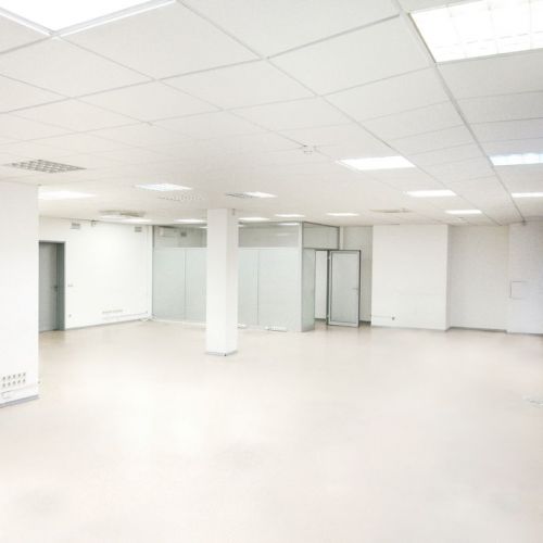 Часть помещения в бизнес-центре (609 кв.м) - повторные торги