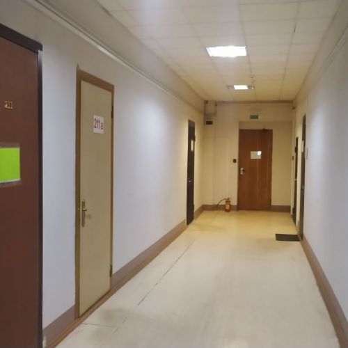 Административное здание со складом в центре Минска