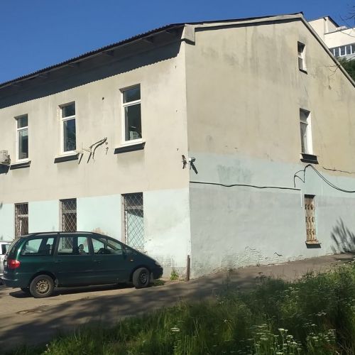 Административное здание со складом в центре Минска