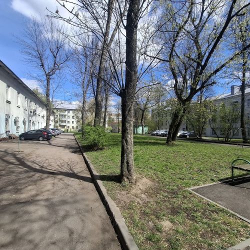 Административное здание со складом в центре Минска