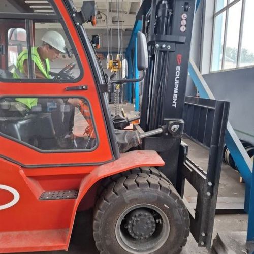 Погрузчик вилочный с дизельным двигателем Е-Р модель СРСD70T8 (лот 3)