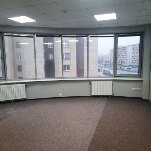 Административные помещения в бизнес-центре