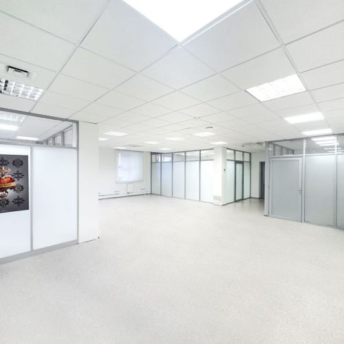 Часть помещения в бизнес-центре (335,2 кв.м) - повторные торги