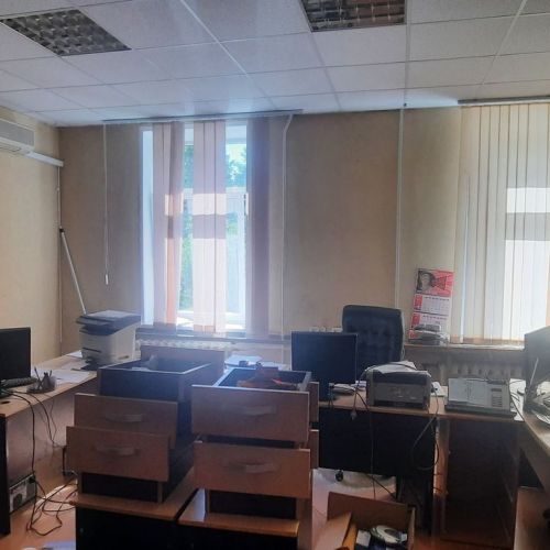 Административное здание со складом в центре Минска