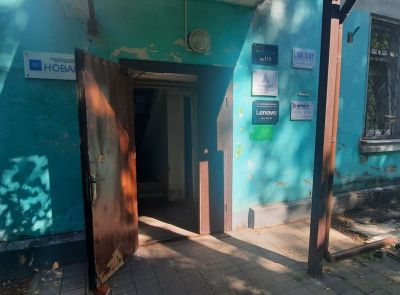 Административное здание со складом в центре Минска