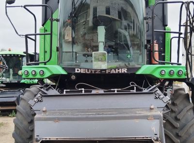Комбайн Deutz-Fahr 6095 HTS и рапсовый стол (Лот 2)