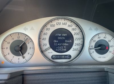 MERCEDES-BENZ E280, 2005 года выпуска