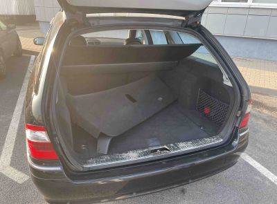 MERCEDES-BENZ E280, 2005 года выпуска