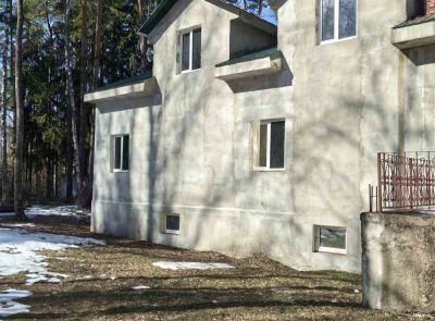 Незавершенное строение базы отдыха