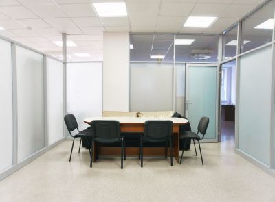 Часть помещения в бизнес-центре (609 кв.м) - повторные торги