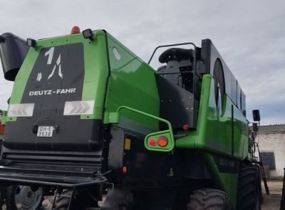 Комбайн Deutz-Fahr 6095 HTS и рапсовый стол (лот 4)