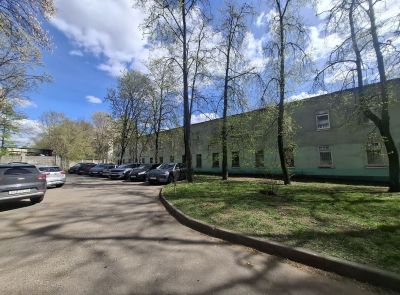 Административное здание со складом в центре Минска