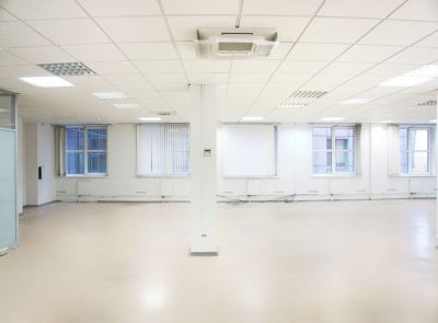 Часть помещения в бизнес-центре (609 кв.м) - повторные торги