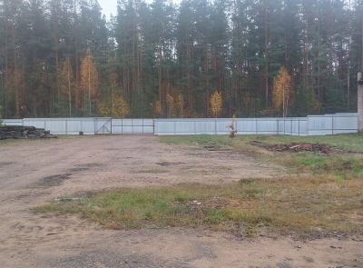 Здание и лесопильное оборудование