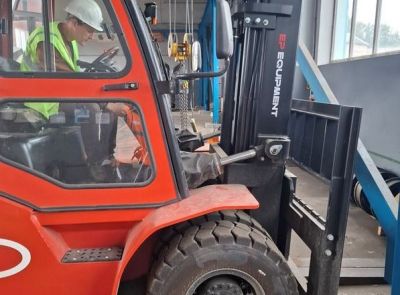 Погрузчик вилочный с дизельным двигателем Е-Р модель СРСD70T8 (лот 3)