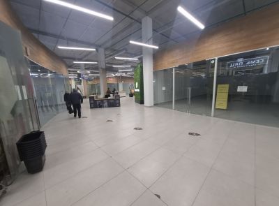 Торговое помещение в ТЦ "Greentime"