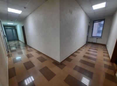 Административные помещения в бизнес-центре