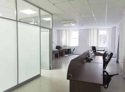 Часть помещения в бизнес-центре (609 кв.м) - повторные торги